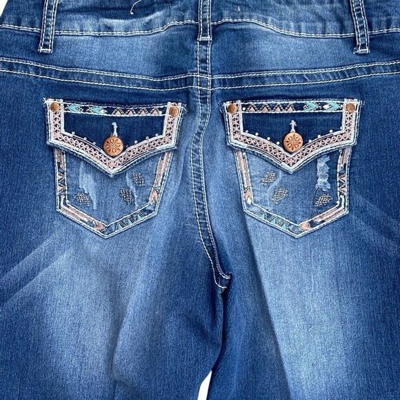 EST 1946 Denim Low Rise Crop Jeans Women’s 8 Whiskered Embellished Pocket 31x24 - Picture 4 of 8